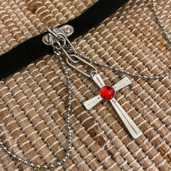 Gothic choker cross red necklace Rosario  and vampire anime mocha inspired - Picture 4 of 7